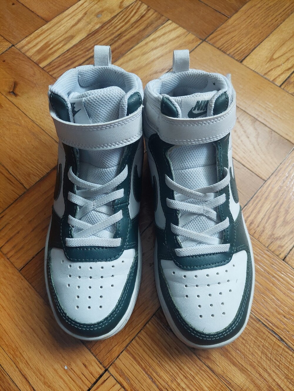 Nike Kids High Top Sneakers White Green Size 1Y